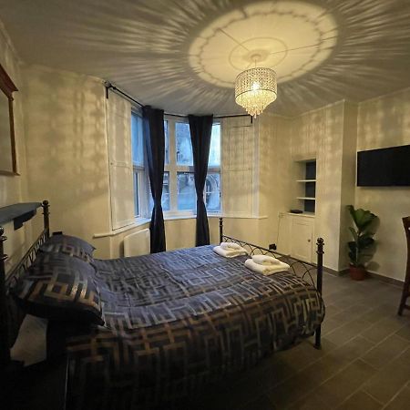 Gated Stunning Period Studio In Vibrant Bristol Extérieur photo